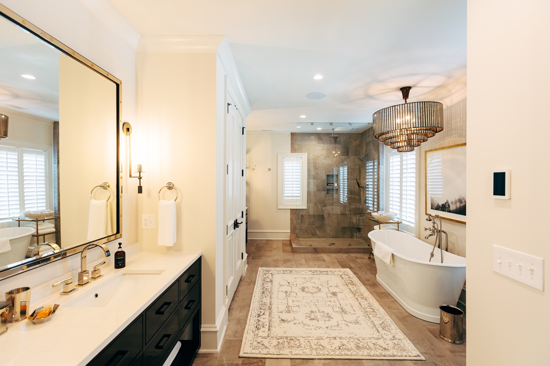 Master Suite 2 bathroom